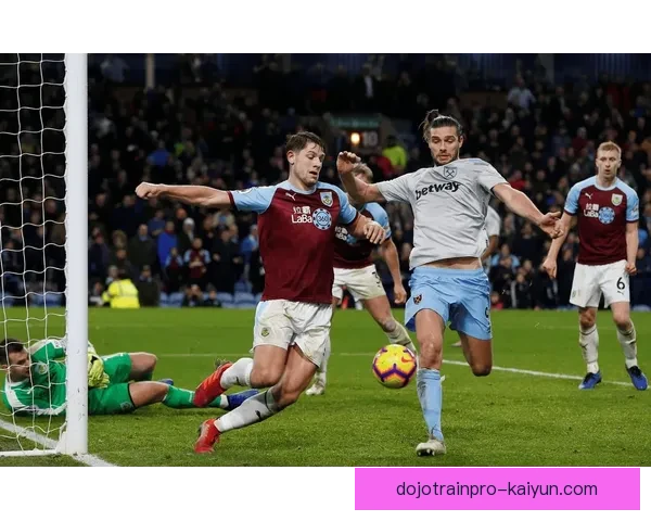 贝肯鲍尔自由人体系对现代足球战术的影响分析